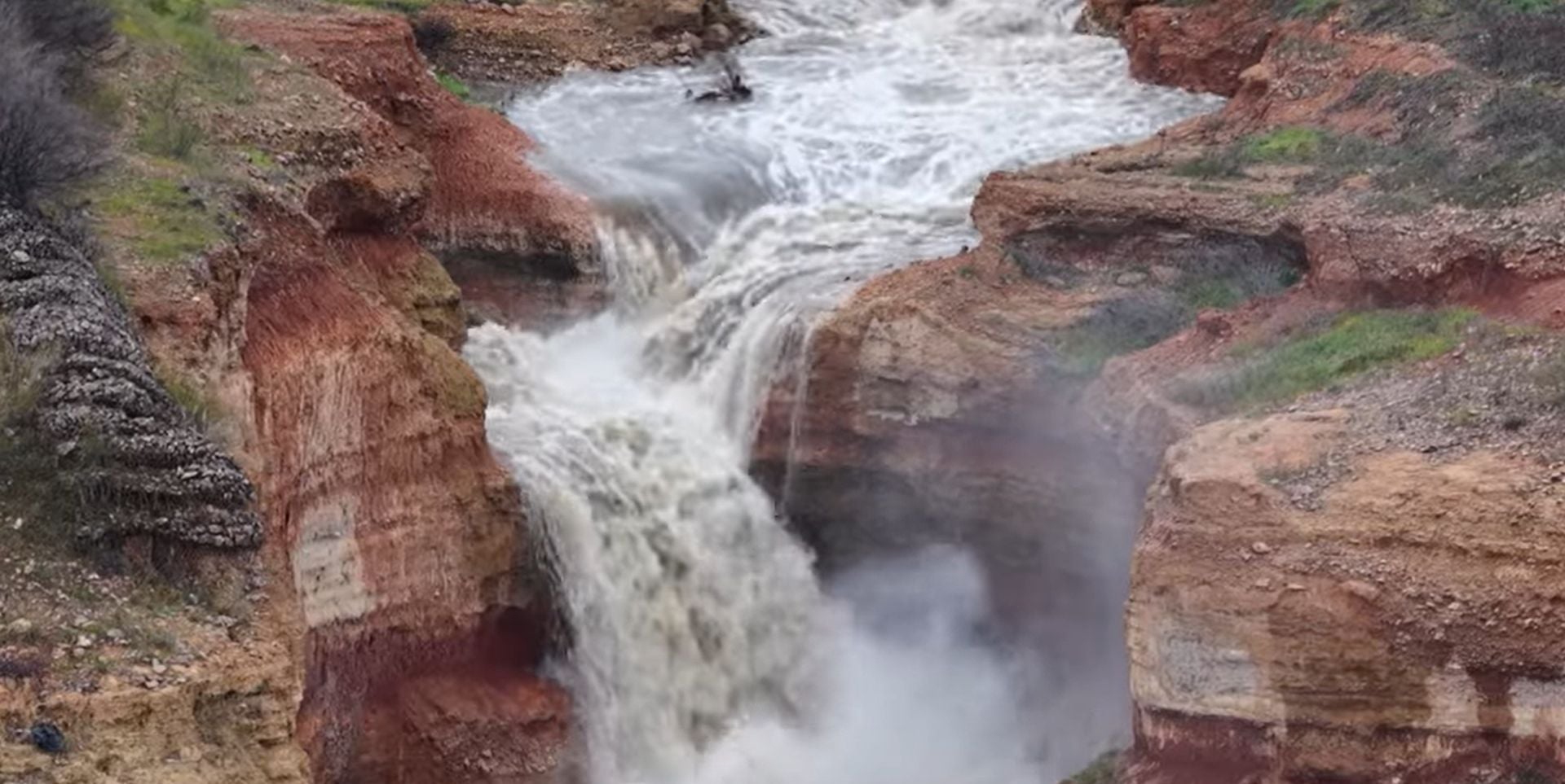 Λίμνη Υλίκη: Επιστρέφει το νερό μετά τις βροχές – Εντυπωσιακό βίντεο