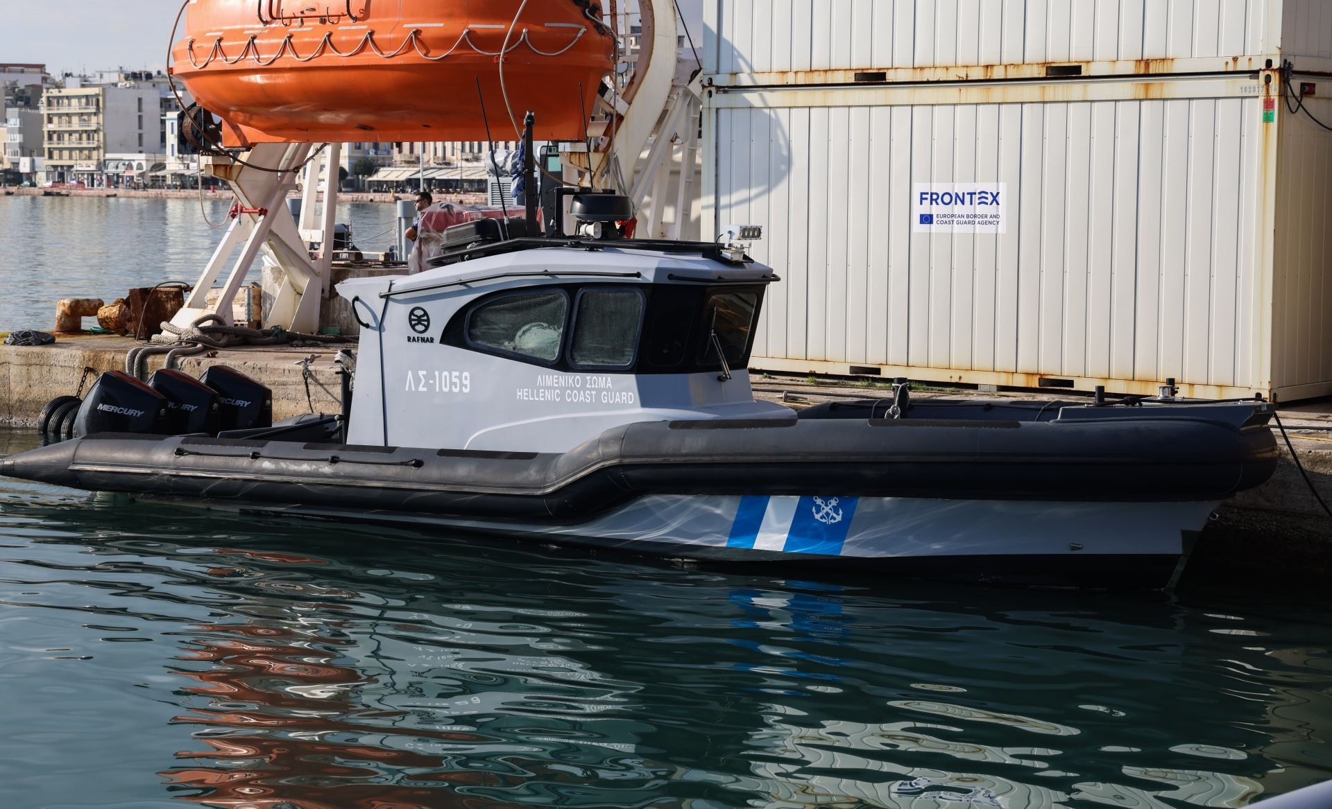 Μηταράκης για Χίο: «Να τελειώνουμε με τους λαθροδιακινητές και την παράνομη μετανάστευση»