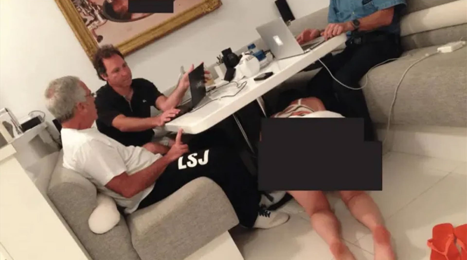 Σάλος για νέα φωτογραφία στη βίλα του Επστάιν – Τα ντοκουμέντα που σοκάρουν