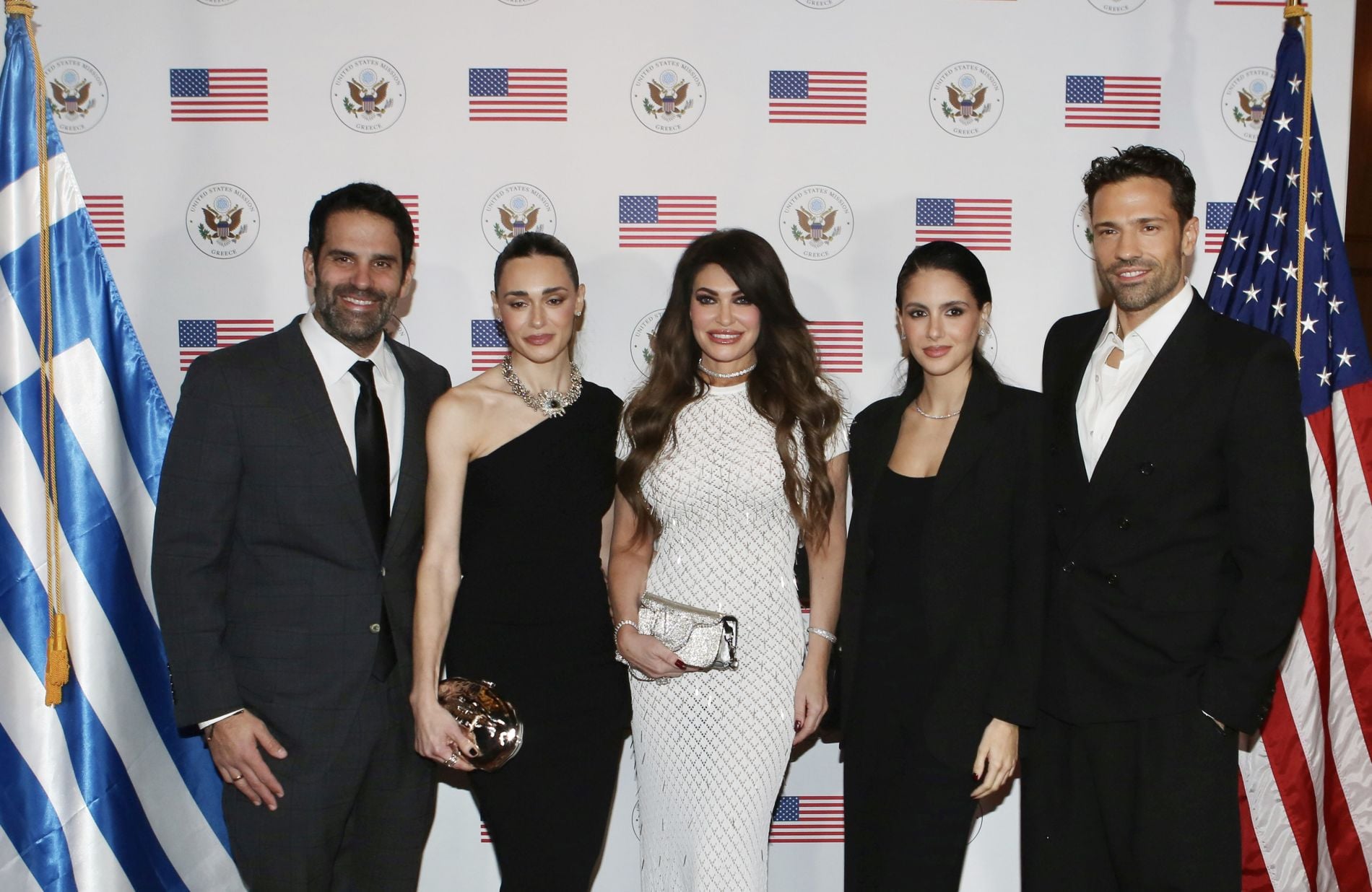 Προβολή Melania, Γκίλφοϊλ, Βασιλάτος, Αργυρός, Νίκα