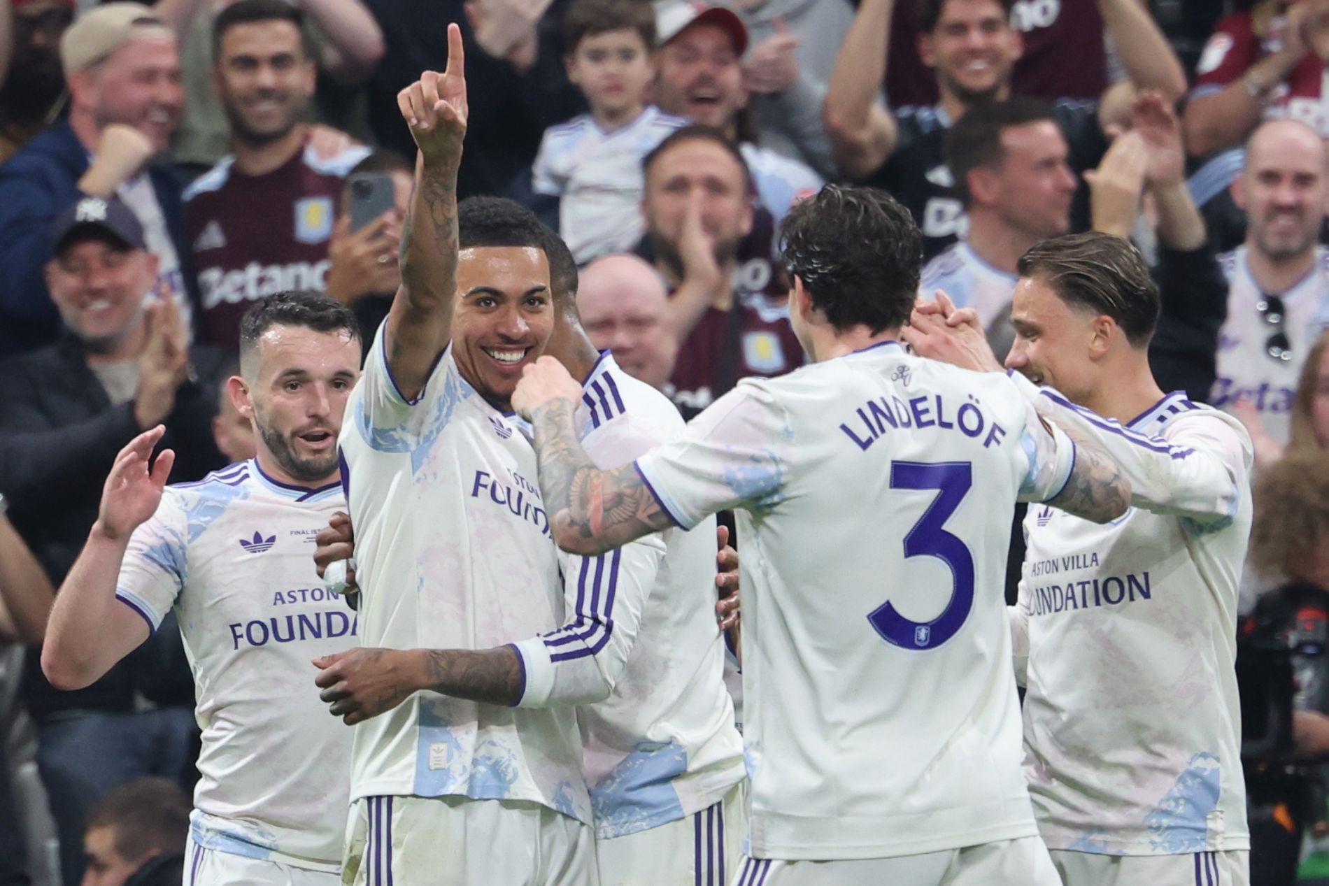 Άστον Βίλα, τελικός Europa League