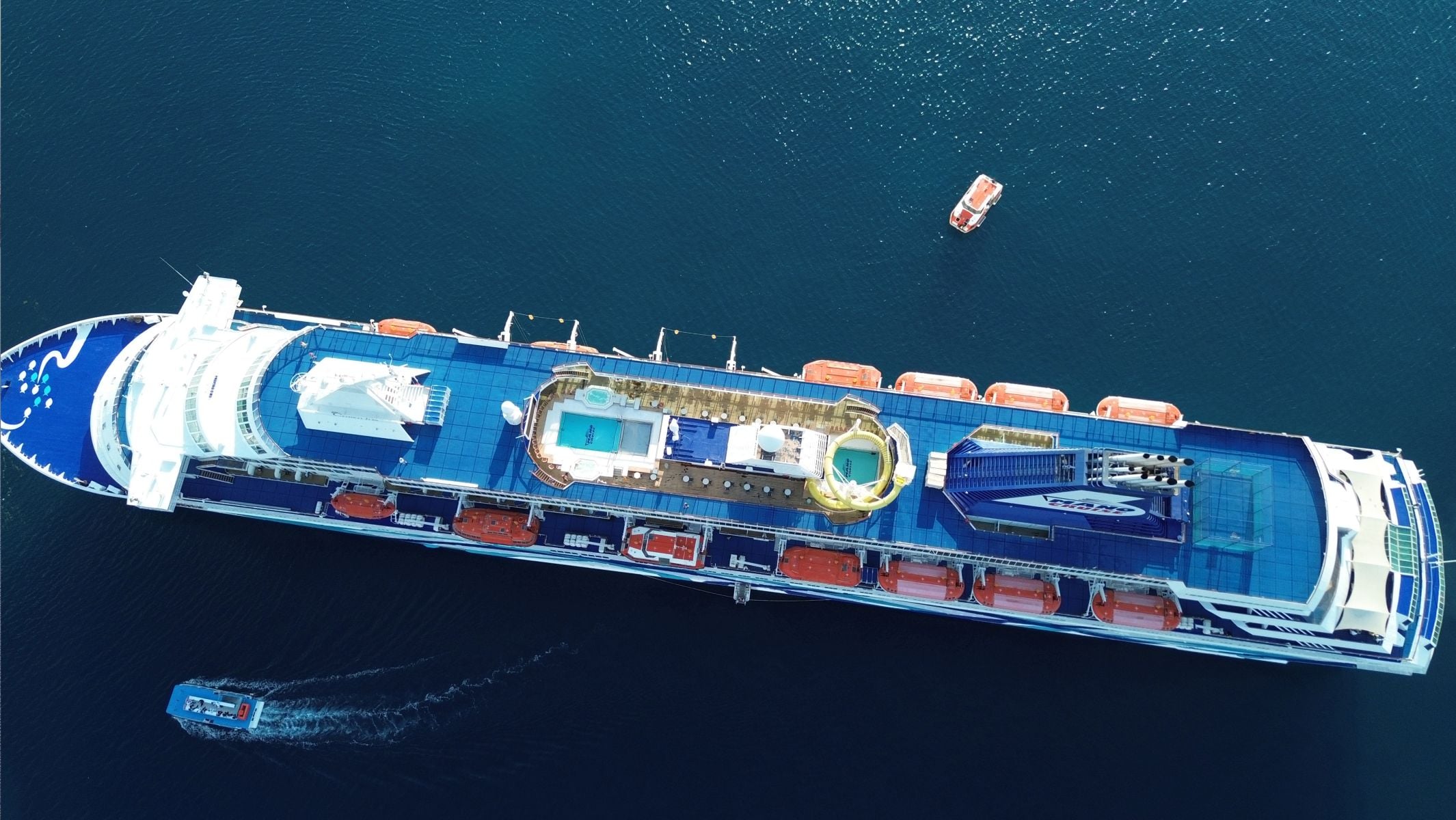 Το Crown Iris στο Ναύπλιο
