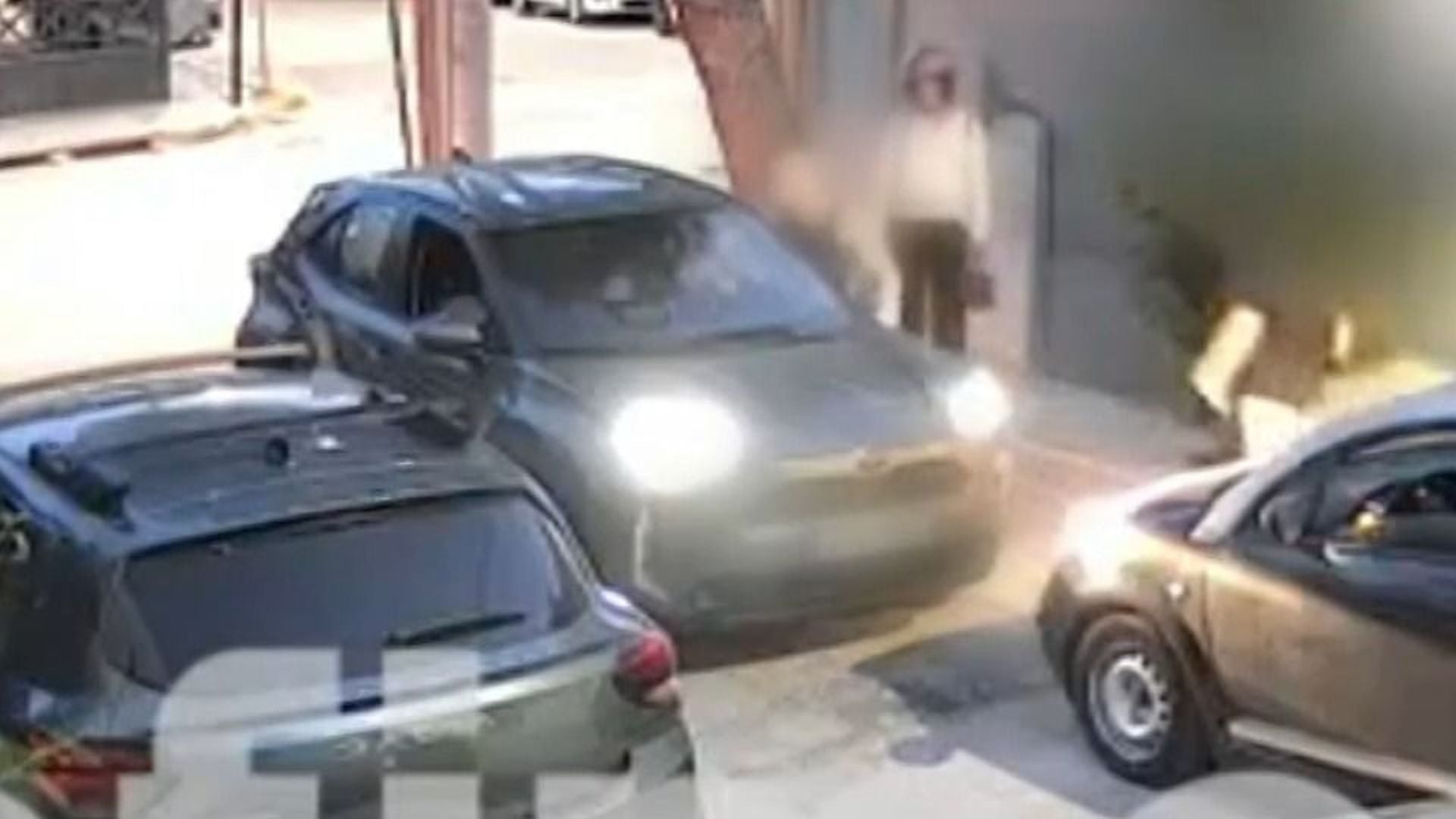 Ίλιον: Σε ψυχιατρική νοσηλεία με εντολή εισαγγελέα ο οδηγός που χτύπησε γυναίκα μπροστά στο ανήλικο παιδί της