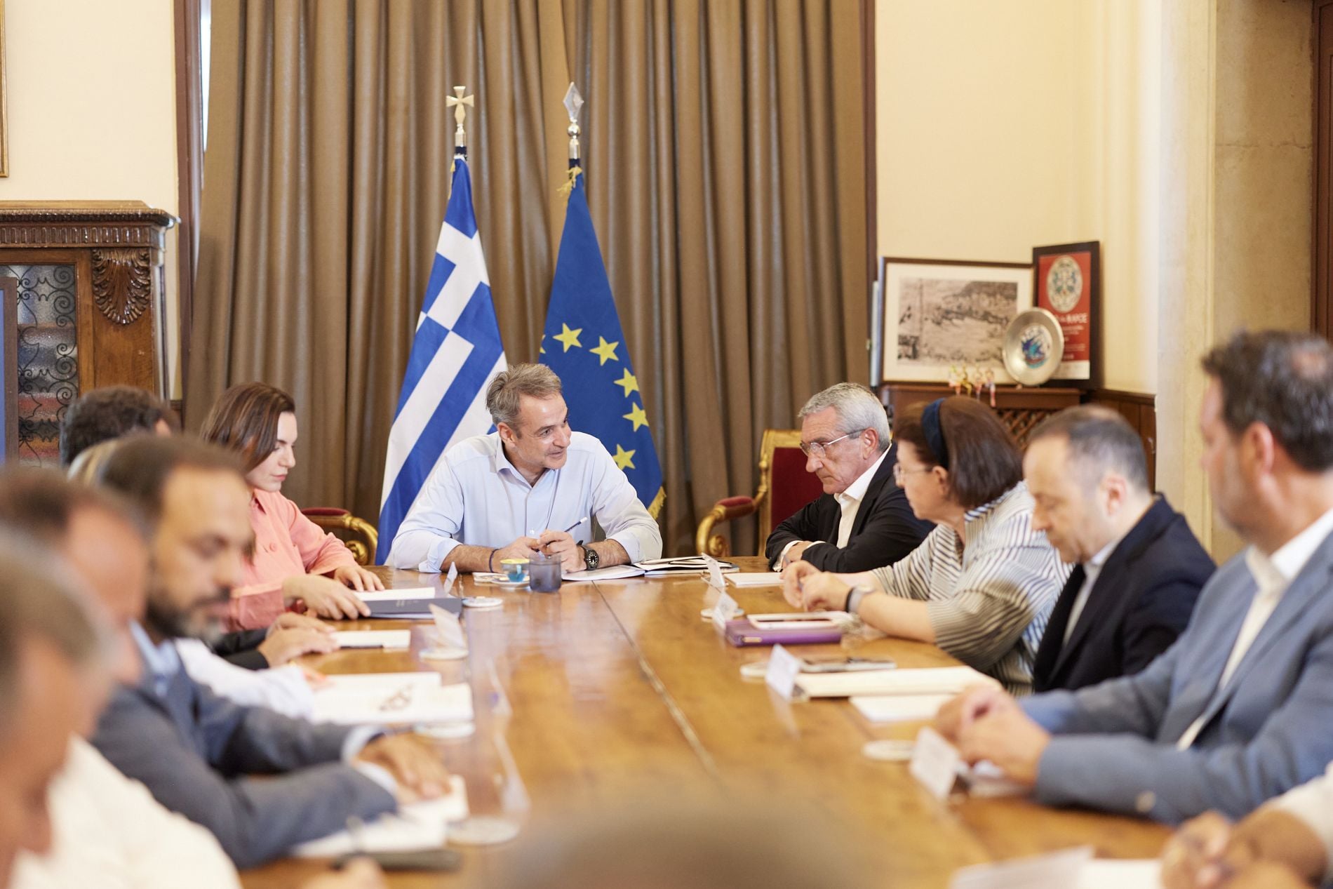Σύσκεψη Μητσοτάκη στη Ρόδο