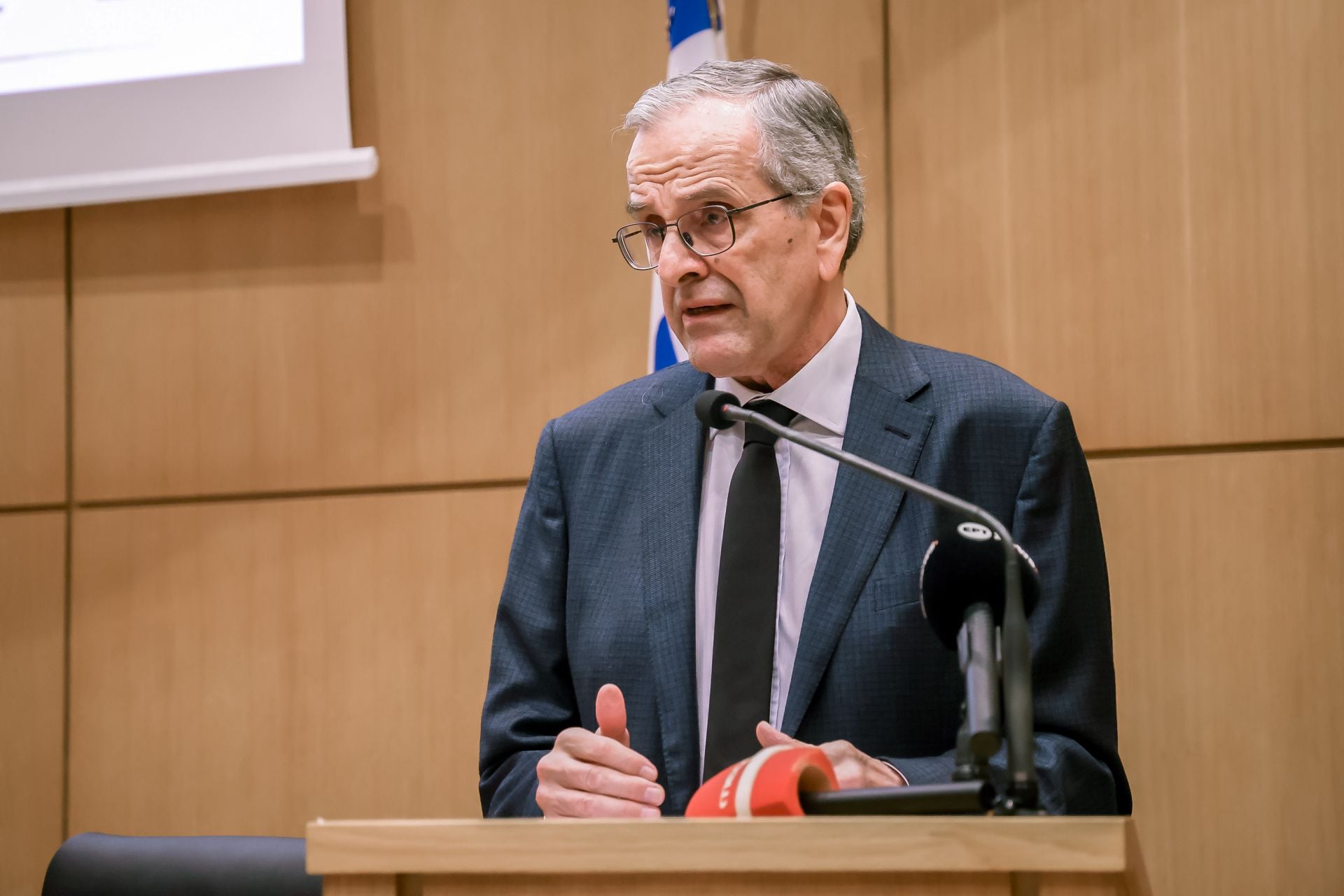 Ο Αντώνης Σαμαράς «ροκανίζει» τα ποσοστά της ΝΔ