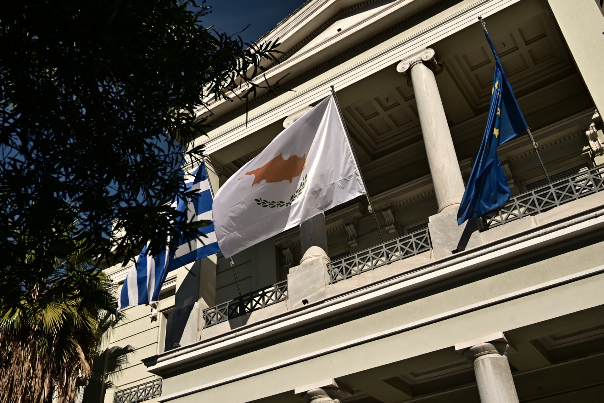 ΥΠΕΞ για τα 52 χρόνια από την τουρκική εισβολή στην Κύπρο: «Ύψιστη προτεραιότητα η επανένωση της Μεγαλονήσου»