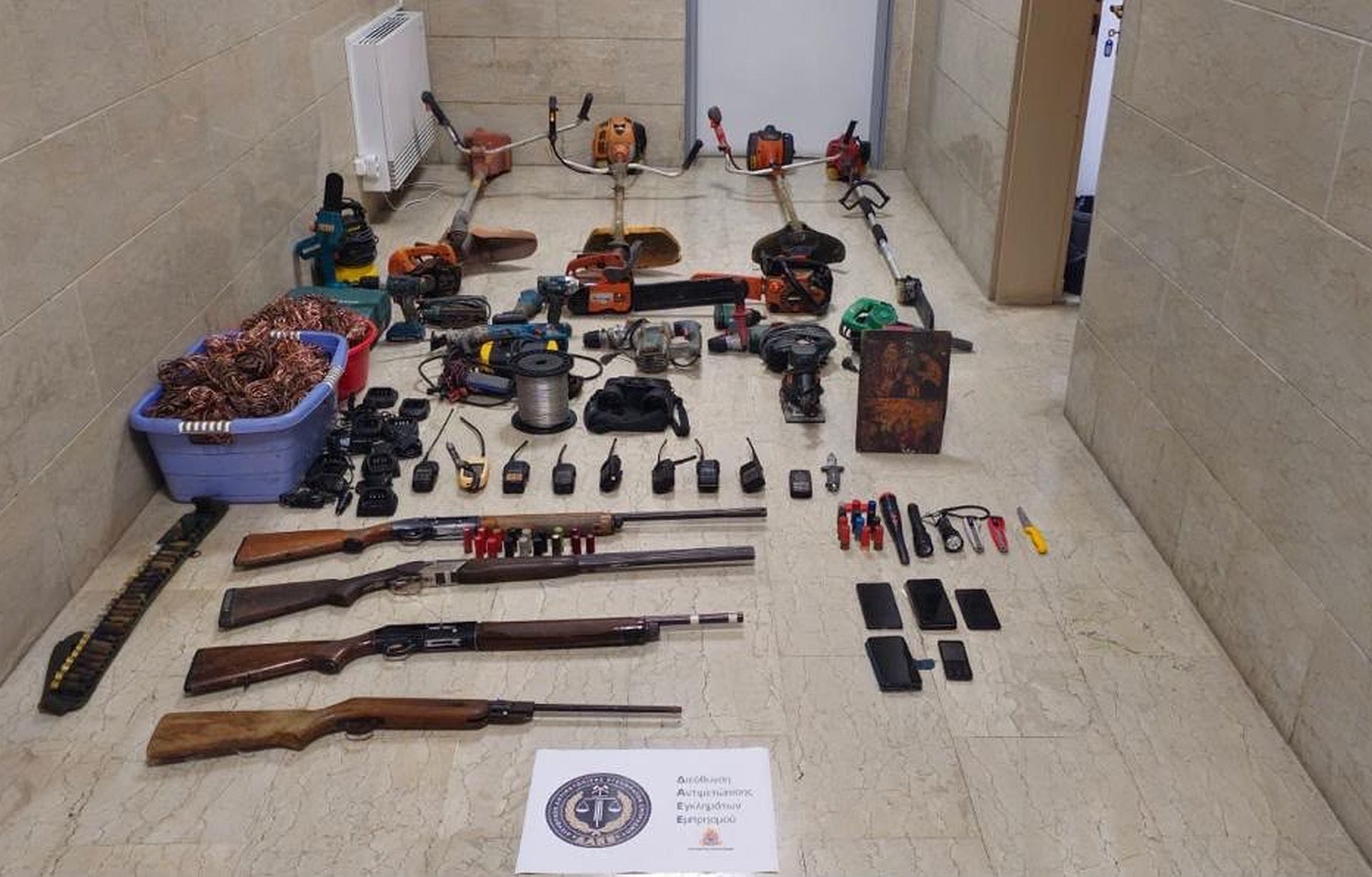 Μεσσηνία: Πυροσβέστης και πρόεδρος κοινότητας μεταξύ των τριών που συνελήφθησαν για εμπρησμούς