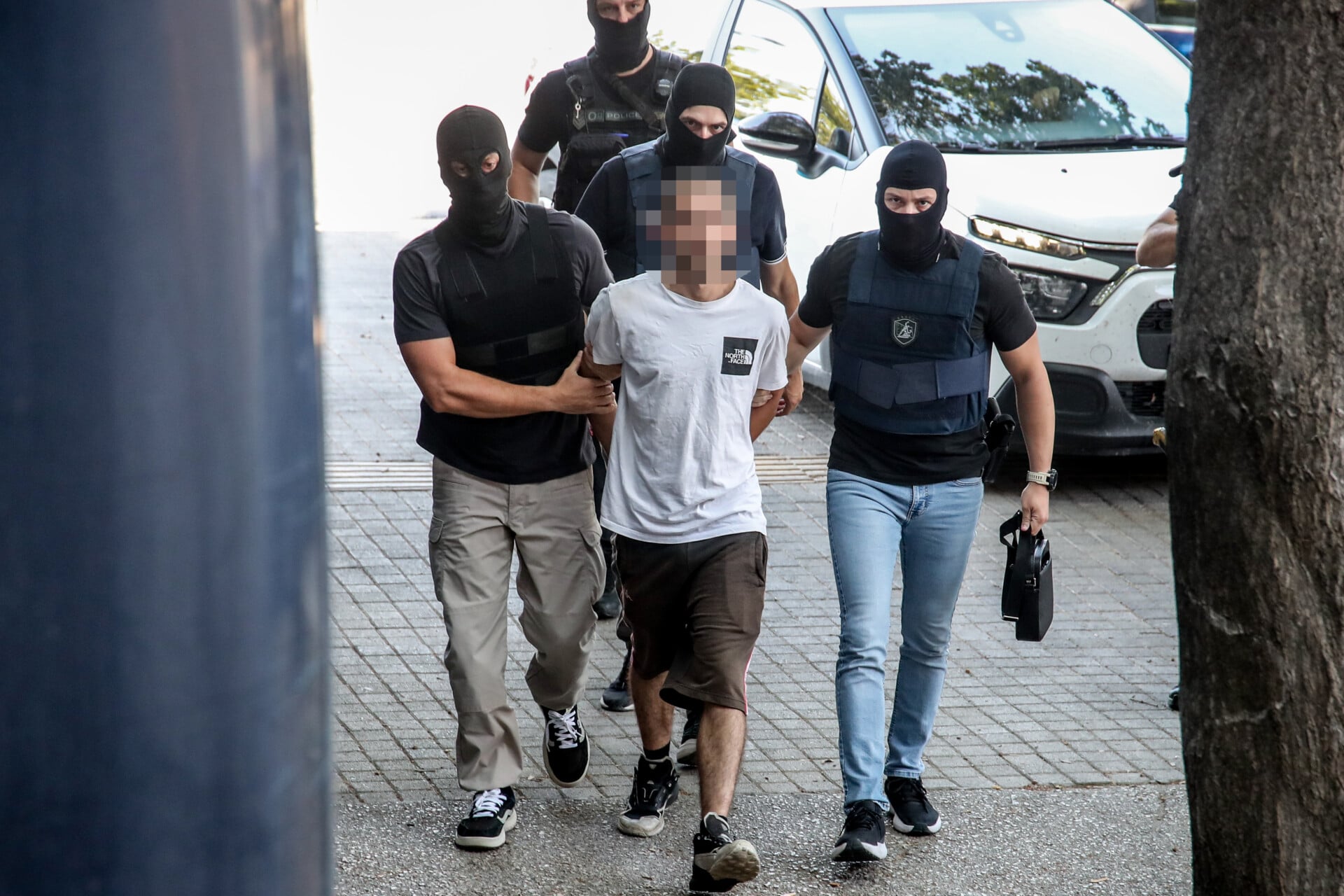 Θεσσαλονίκη: Συνελήφθησαν 25χρονη και 32χρονος μετά την ένταση στο Δικαστικό Μέγαρο