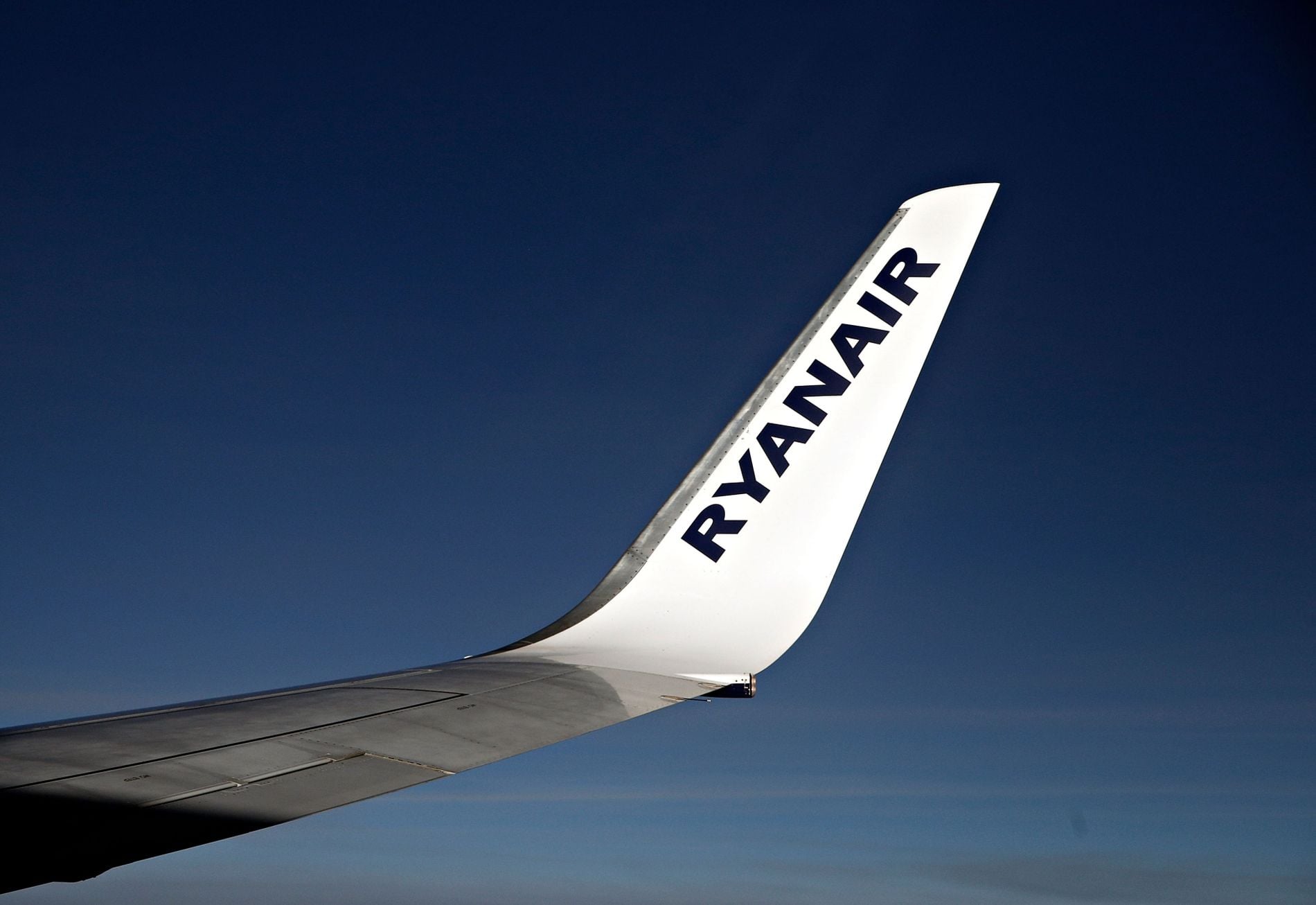 Ryanair: Στο αμερικανικό NTSB τα ηνία της έρευνας για το σπασμένο παράθυρο